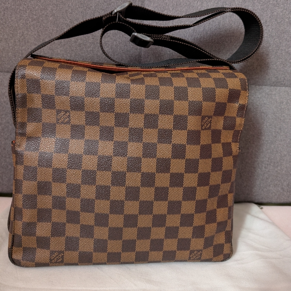 LV Damier Naviglio Messenger Bag